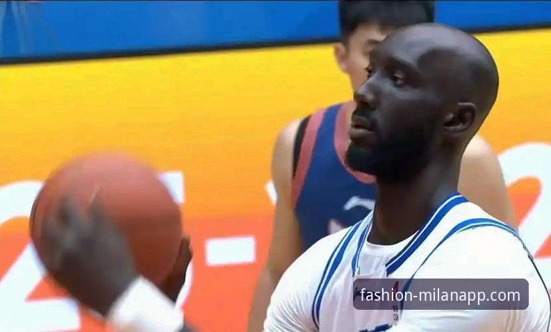 CBA爆冷夜最新动态：皮特森38分弑旧主，北京连胜遭福建终结